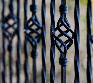 Brug stålstolper som hegnsstolper og få et vedligeholdelsfrit hegn