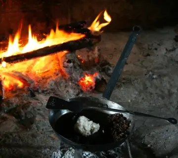 Hvilken stegepande er bedst? Vi tester non stick, støbejern og keramisk   her er vinderen